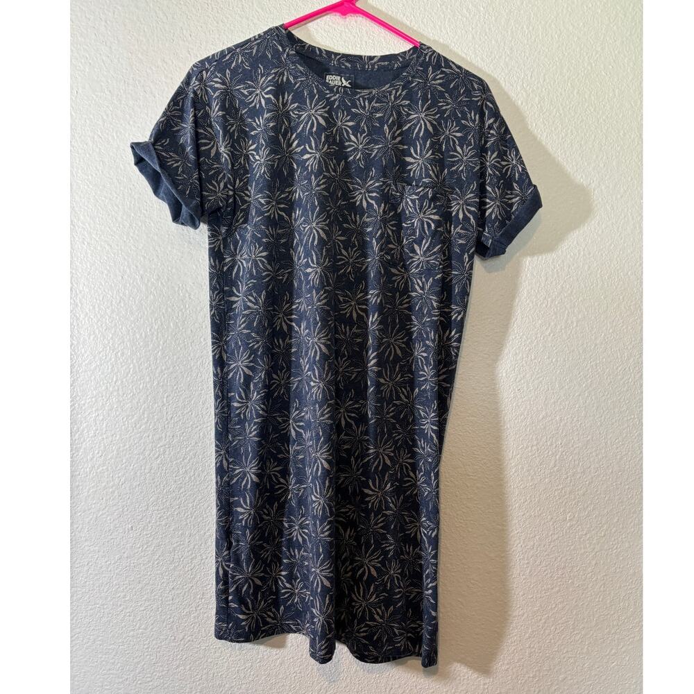 Eddie Bauer Women's Size S Navy Blue Floral Burst Short Sleeve T-Shirt Dress